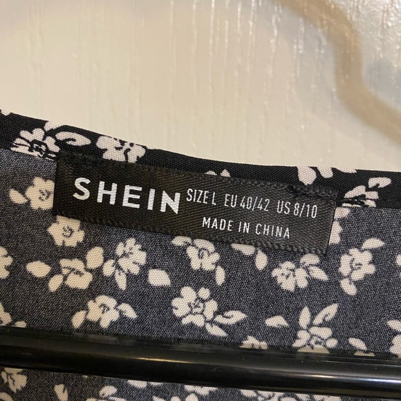 Size Large - Picture 2 of 2